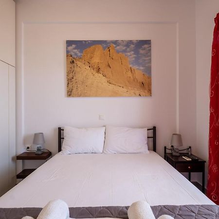 Adelphi Apartments 페리사 외부 사진