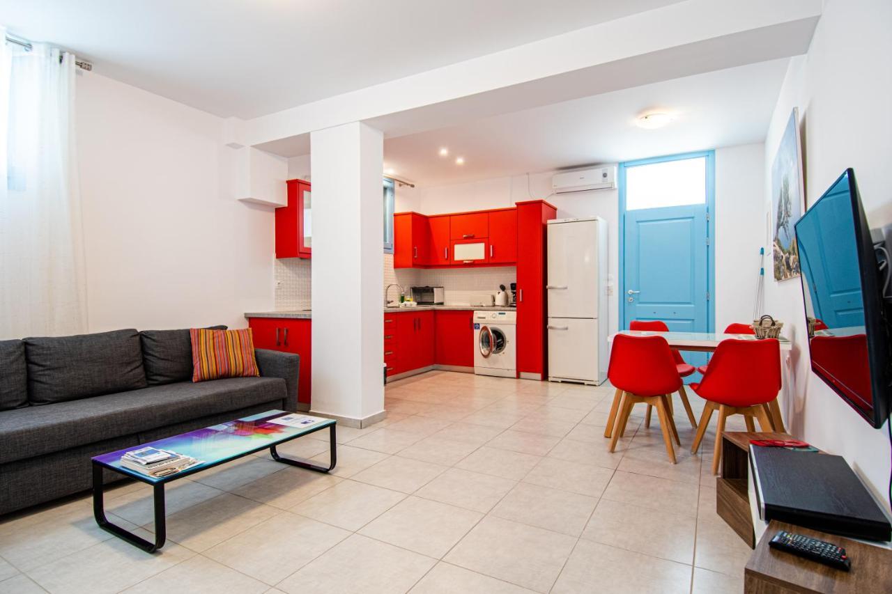 Adelphi Apartments 페리사 외부 사진