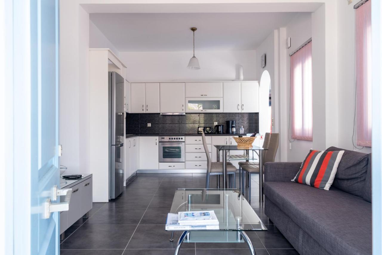 Adelphi Apartments 페리사 외부 사진