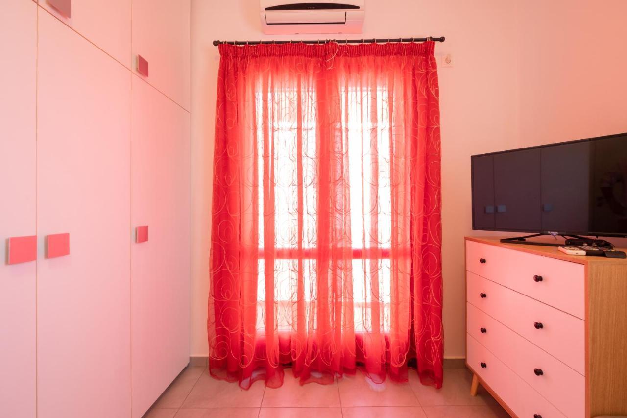 Adelphi Apartments 페리사 외부 사진