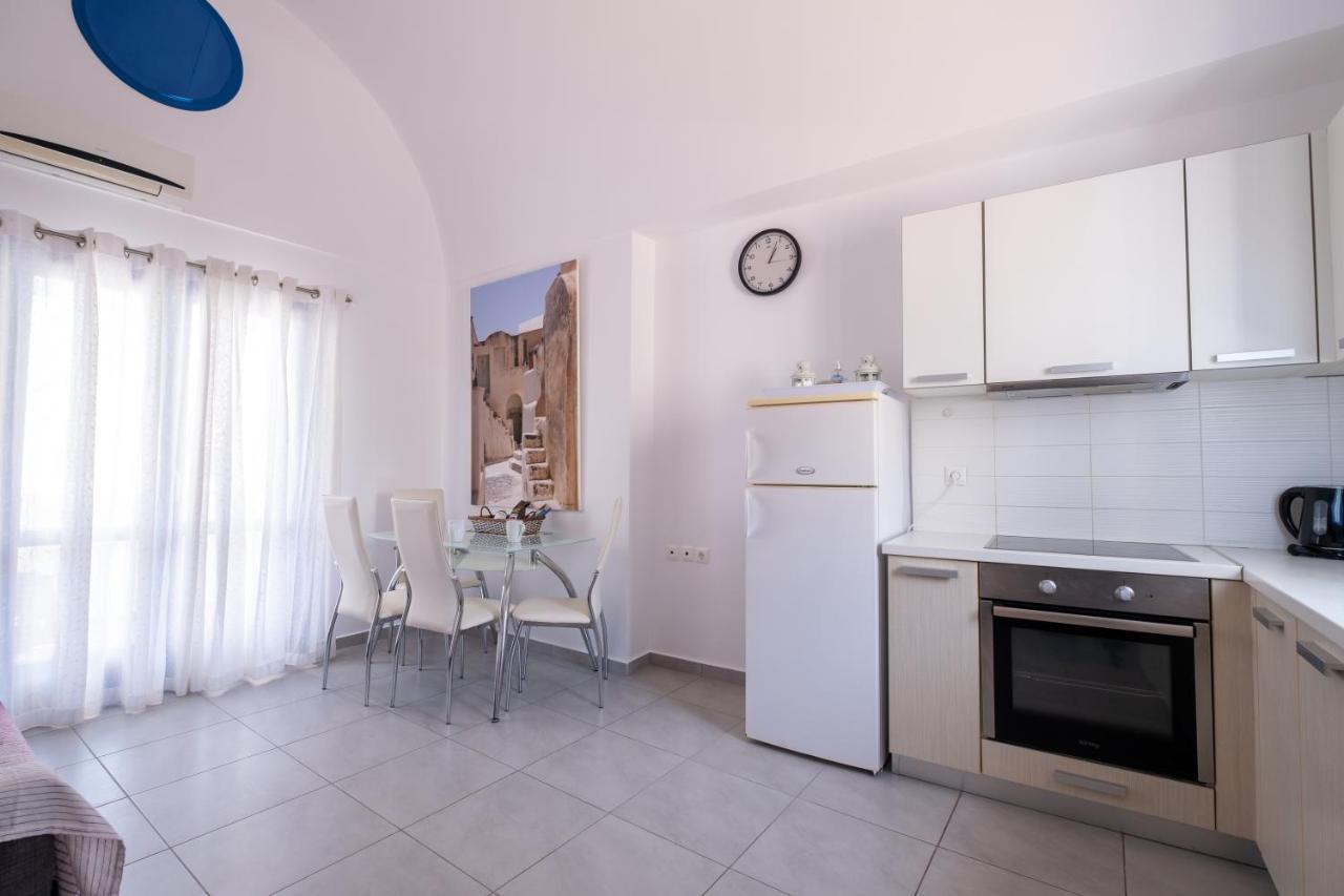 Adelphi Apartments 페리사 외부 사진